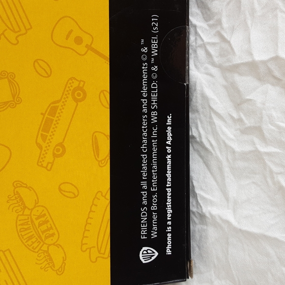 Friends Accessory Bundle - Picture 3 of 3